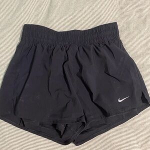 Nike black 2-in-1 running short, size small